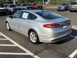 Used 2018 Ford Fusion SE image 4