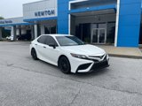 Used 2022 Toyota Camry SE image 2