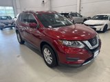 Used 2018 Nissan Rogue SV image 3