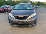 Used 2014 Toyota Sienna LE image 4