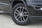 Used 2018 Jeep Grand Cherokee Limited image 2