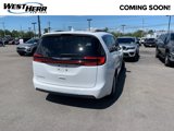 Used 2021 Chrysler Pacifica Touring image 2