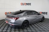 Used 2021 Hyundai Elantra SEL w/ Convenience Package image 3