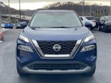 Used 2021 Nissan Rogue SV image 2