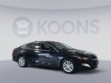 Used 2023 Chevrolet Malibu LT image 2