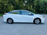 Used 2022 Toyota Prius Prime XLE image 2
