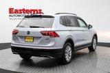 Used 2018 Volkswagen Tiguan SE w/ Panoramic Sunroof Package image 5