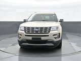 Used 2017 Ford Explorer XLT w/ Equipment Group 202A image 2