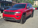 Used 2018 Jeep Grand Cherokee Trailhawk w/ Trailhawk Luxury Group image 2