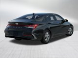 New 2025 Hyundai Elantra SE image 4