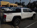 Used 2017 Toyota Tacoma TRD Off-Road image 4