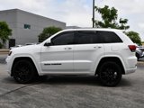 Used 2018 Jeep Grand Cherokee Altitude image 4