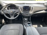 Used 2023 Chevrolet Malibu LT image 3