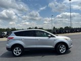 Used 2015 Ford Escape SE image 2