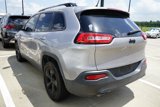 Used 2018 Jeep Cherokee Latitude w/ Altitude Package image 4