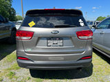 Used 2017 Kia Sorento LX w/ LX Convenience Package image 3