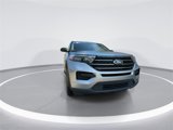 Used 2020 Ford Explorer XLT image 3
