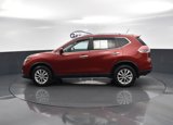 Used 2016 Nissan Rogue SV image 5