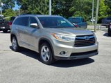 Used 2016 Toyota Highlander Limited image 2