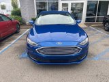 Used 2017 Ford Fusion SE image 2