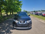 Used 2018 Nissan Rogue SV image 2