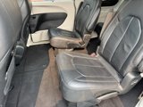 Used 2017 Chrysler Pacifica Touring-L image 6