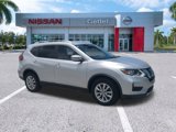 Used 2018 Nissan Rogue SV image 3