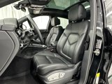Certified 2022 Porsche Macan S image 5