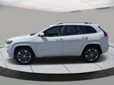 Used 2019 Jeep Cherokee Overland image 2