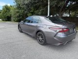 Used 2022 Toyota Camry SE image 3