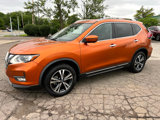 Used 2017 Nissan Rogue SL image 2