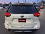 Used 2017 Nissan Rogue SV image 4