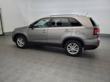 Used 2015 Kia Sorento LX image 3