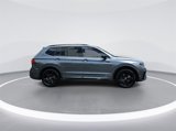 Used 2023 Volkswagen Tiguan SE R-Line image 4