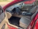 Used 2017 Ford Fusion SE w/ Fusion SE Technology Package image 5