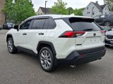 Used 2022 Toyota RAV4 XLE Premium image 4