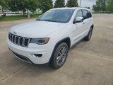 Used 2018 Jeep Grand Cherokee Limited w/ Luxury Group II image 3
