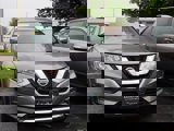Used 2018 Nissan Rogue SV image 5