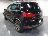 Used 2017 Volkswagen Tiguan SEL image 2