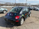 Used 2008 Volkswagen Beetle S image 4