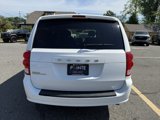 Used 2017 Dodge Grand Caravan SE image 4