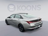 Used 2022 Hyundai Elantra SEL w/ Cargo Package image 4