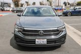 Used 2024 Volkswagen Jetta SE image 2