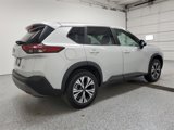 Used 2023 Nissan Rogue SV image 3
