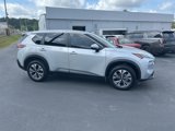 Used 2022 Nissan Rogue SV image 3