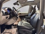 Used 2019 Chrysler Pacifica Touring-L Plus w/ Advanced Safetytec Group image 4