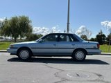 Used 1990 Toyota Camry LE image 2