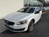 Used 2018 Volvo V60 T5 Cross Country image 3