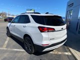 Used 2023 Chevrolet Equinox RS image 3