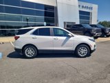 Used 2023 Chevrolet Equinox LT image 2
